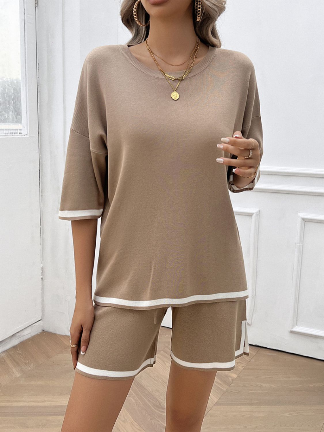 Devine Contrast Trim Round Neck Top and Shorts Set - ViarousViarousViarous